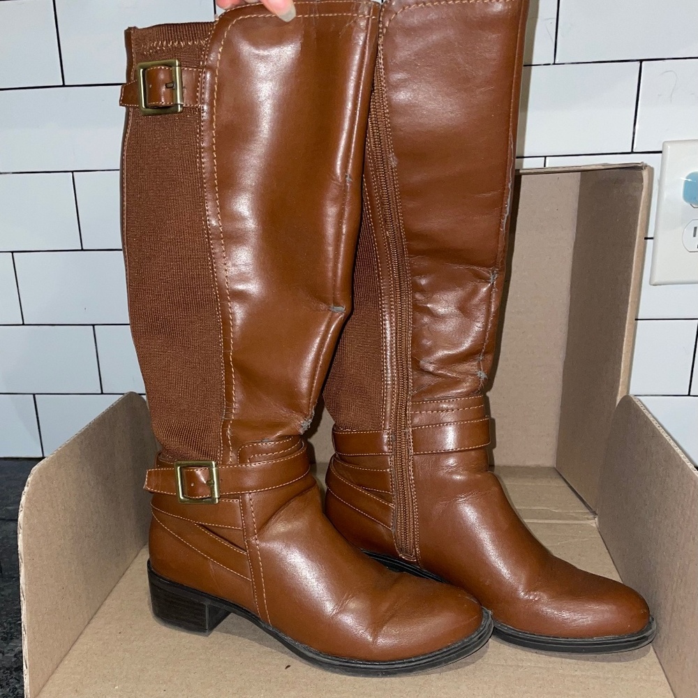 Franco Sarto Women’s Gisella Heel-Knee High Zip Up Boot Brown Size 5M